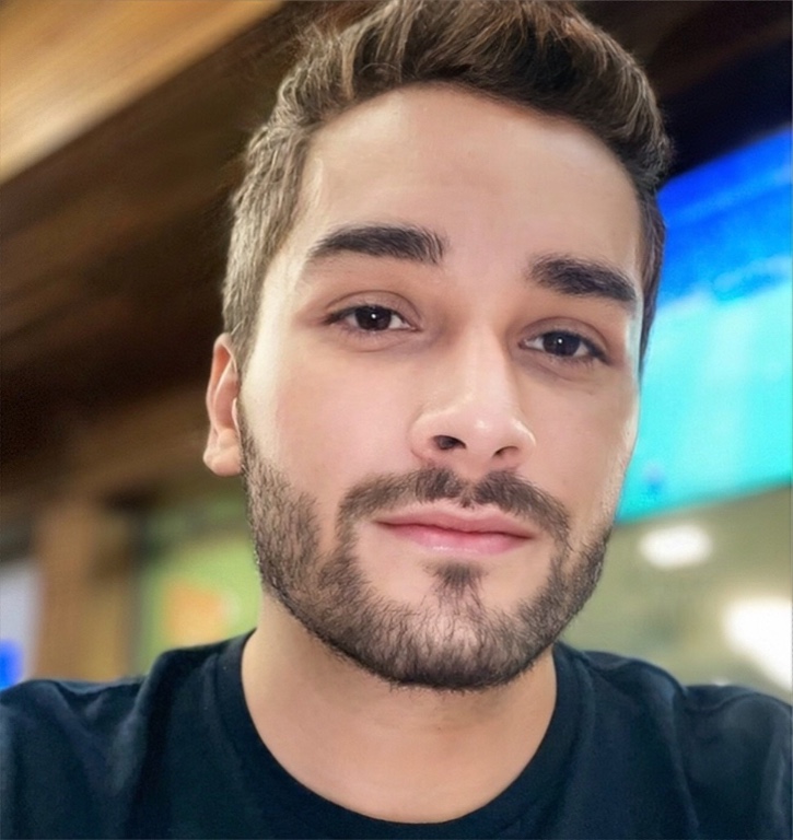 Vinícius Azevedo